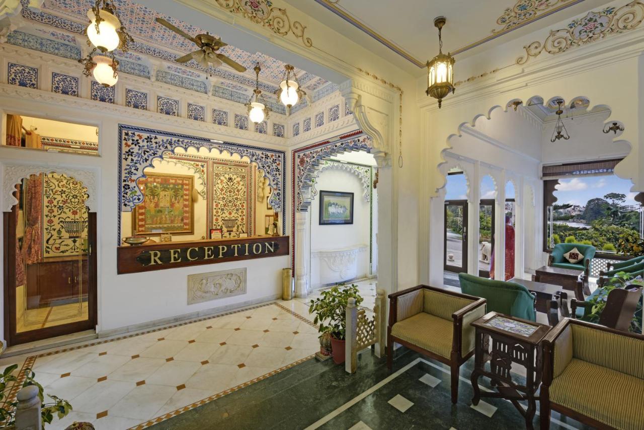 Swaroop Vilas - Lake Facing Boutique Hotel Udaipur Exterior foto